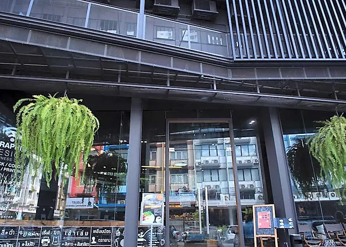 Sook Station Hotel